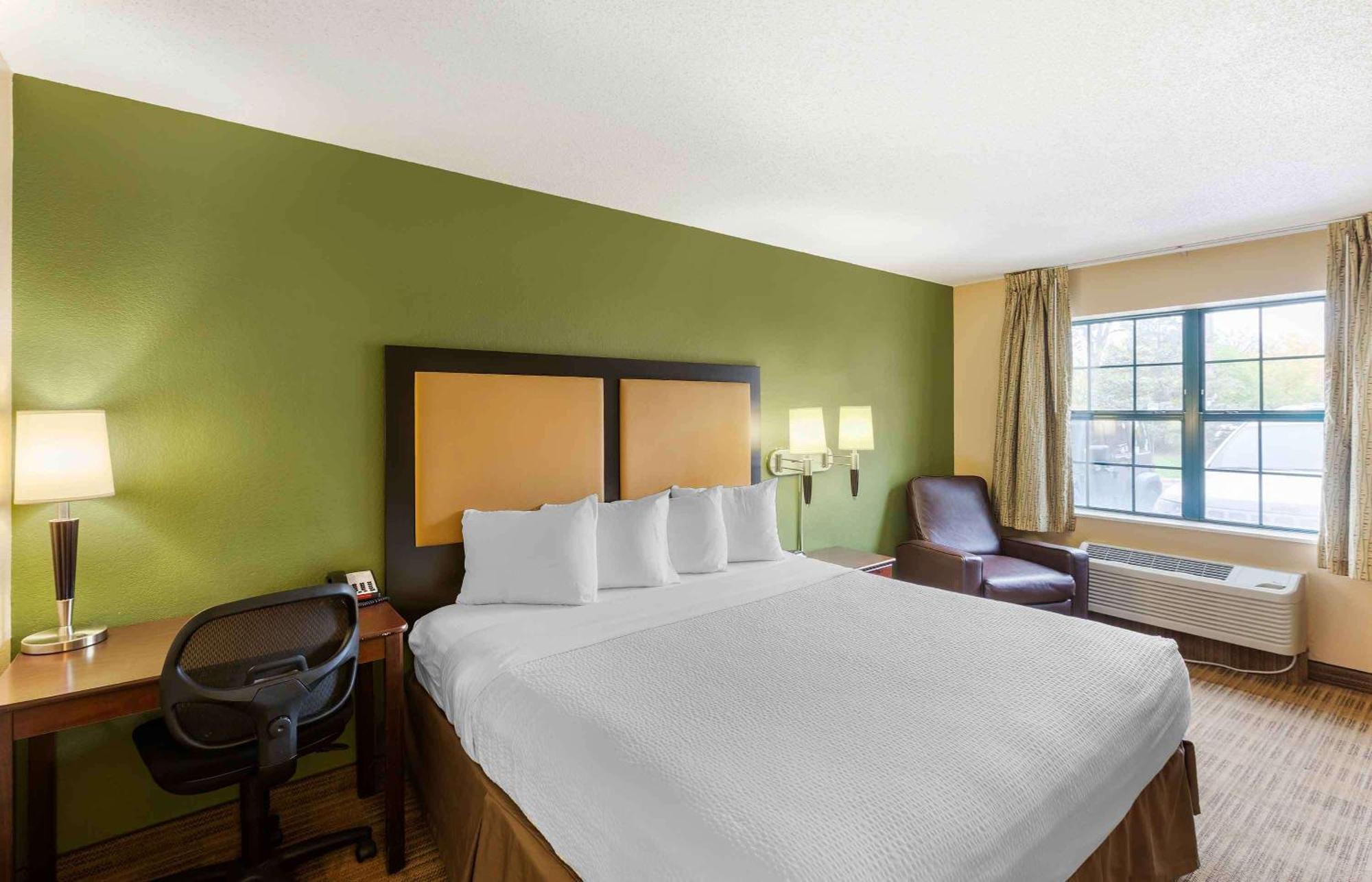 Extended Stay America Select Suites - Milwaukee - Waukesha Zewnętrze zdjęcie