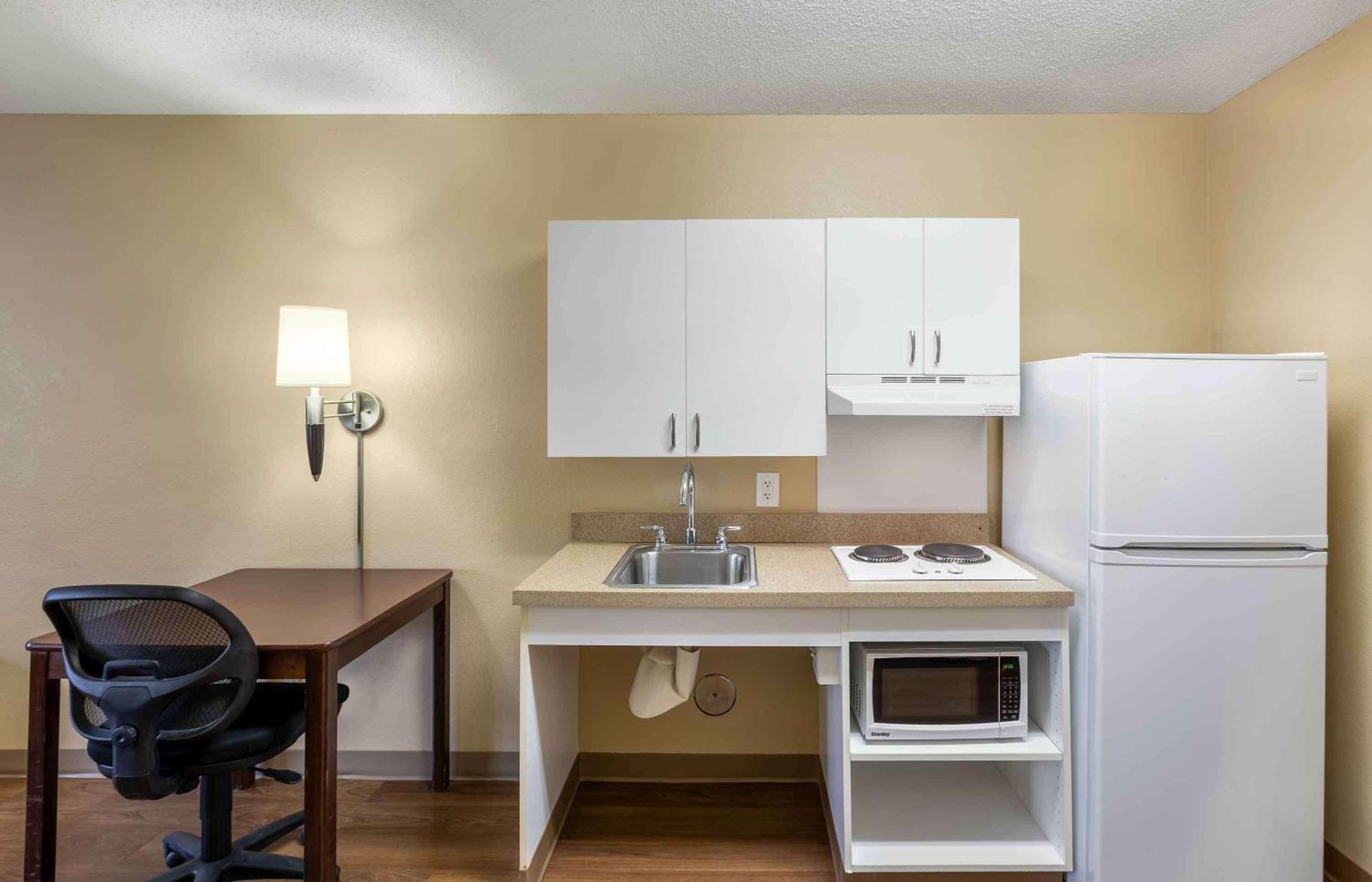 Extended Stay America Select Suites - Milwaukee - Waukesha Zewnętrze zdjęcie