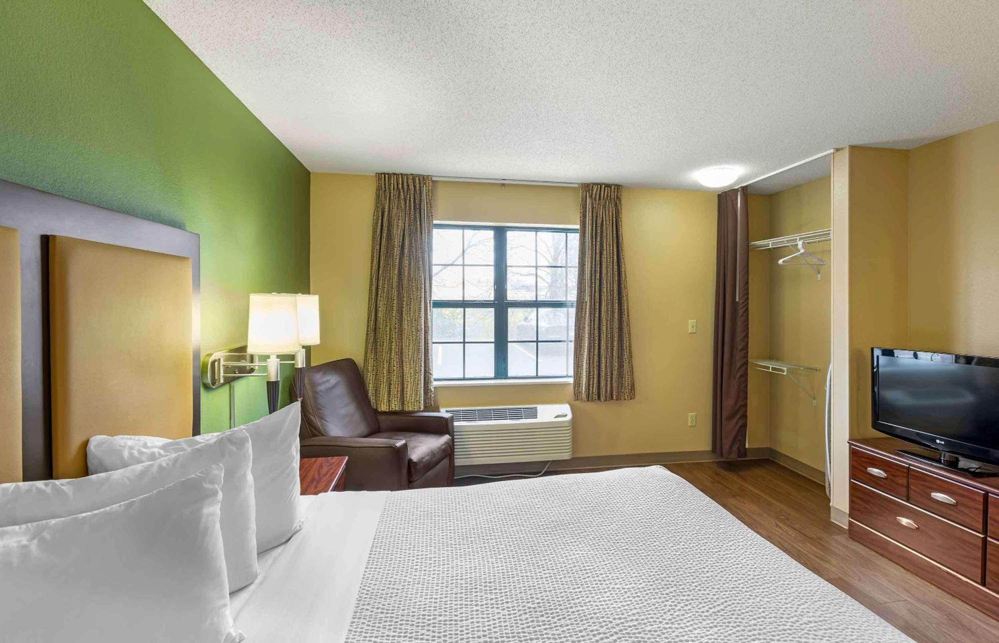 Extended Stay America Select Suites - Milwaukee - Waukesha Zewnętrze zdjęcie