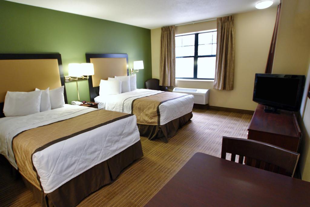 Extended Stay America Select Suites - Milwaukee - Waukesha Zewnętrze zdjęcie