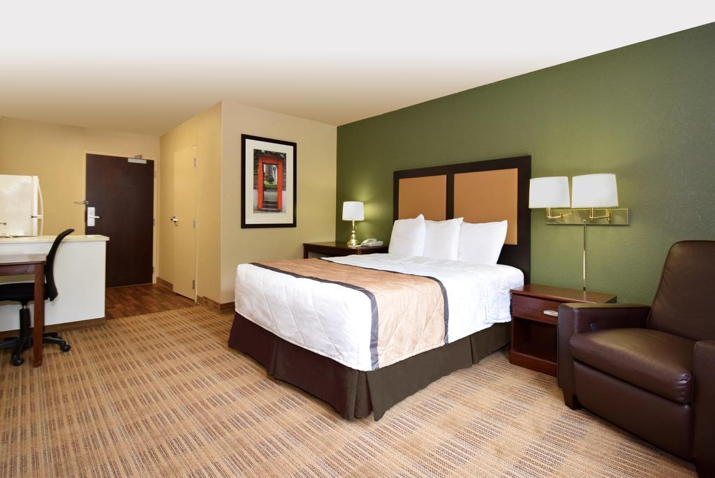 Extended Stay America Suites - Milwaukee - Waukesha Zewnętrze zdjęcie