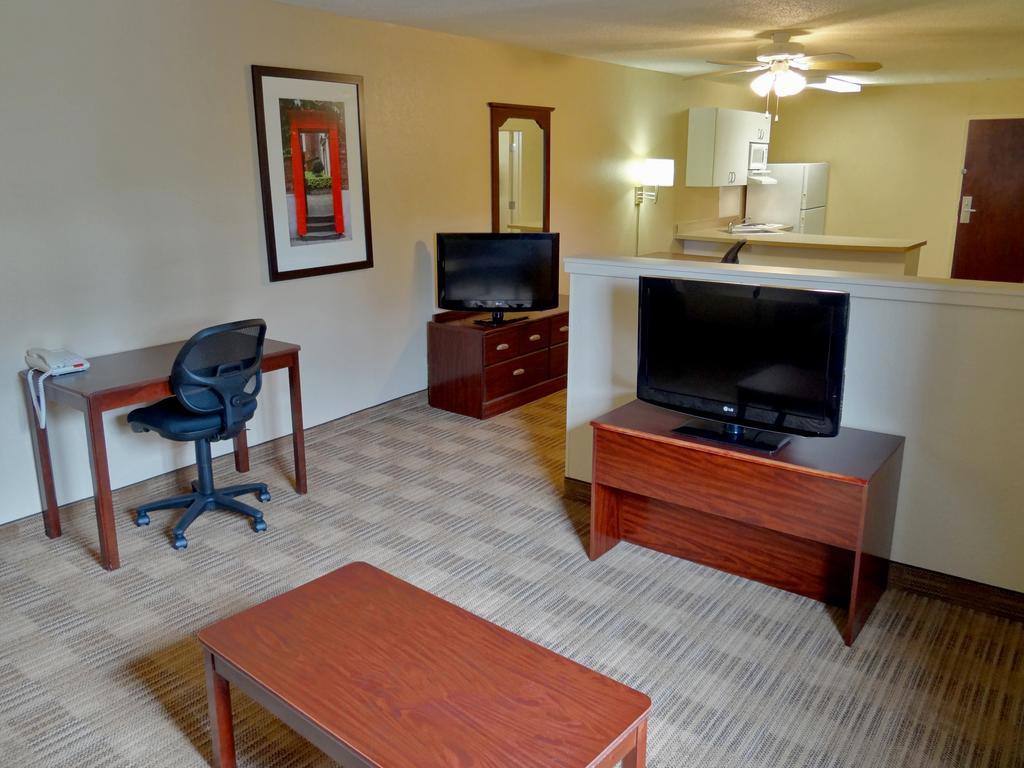 Extended Stay America Select Suites - Milwaukee - Waukesha Zewnętrze zdjęcie